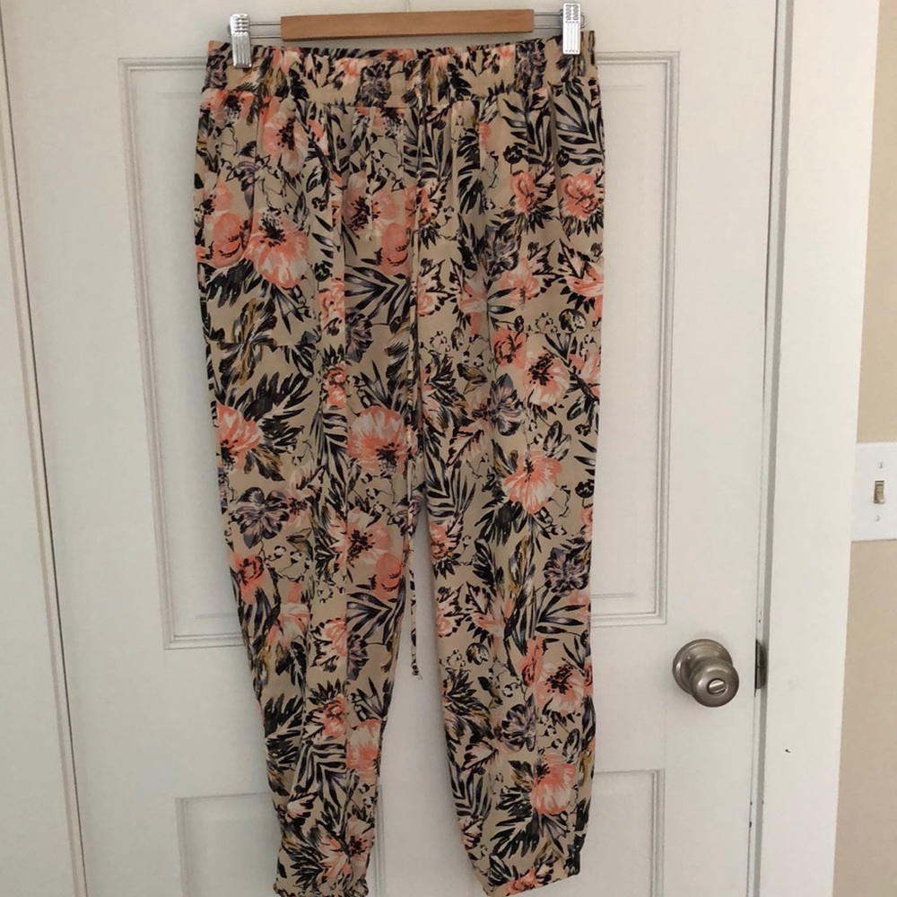 About A Girl, Kohl’s brand joggers